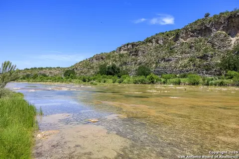 256 Persimmon Pt, Mason, TX 76856