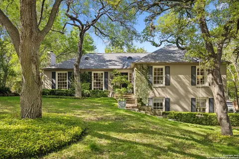 643 Terrell Rd, Terrell Hills, TX 78209