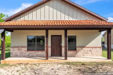 723 Tierra Linda, Concan, TX 78838