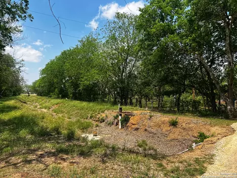 Other - 304 County Road 6611, Devine, TX 78016 photo 5 of 25