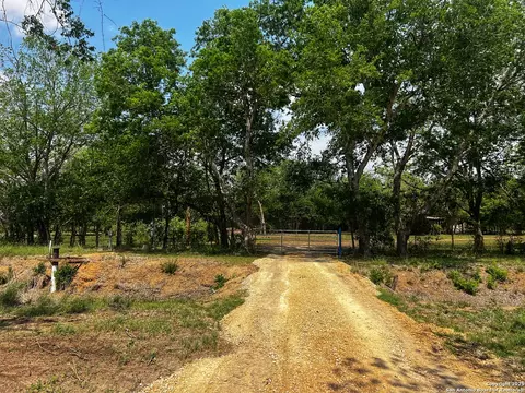 Other - 304 County Road 6611, Devine, TX 78016 photo 10 of 25