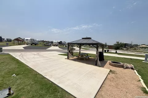 5386 Ranch Road 1376 #102, Fredericksburg, TX 78624