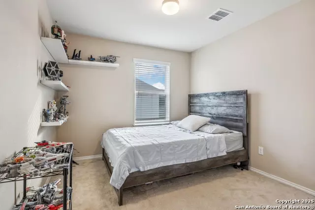Bedroom - 14115 Knob Crk, San Antonio, TX 78245 photo 3 of 3