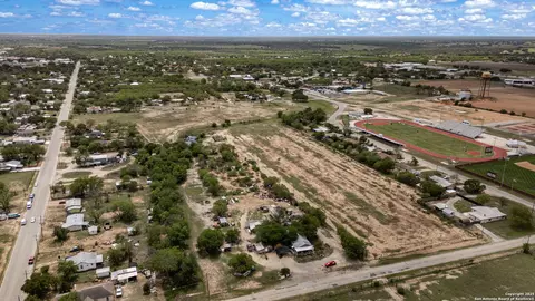 View/Area - tbd N Windy Knl, Devine, TX 78016 photo 7 of 10