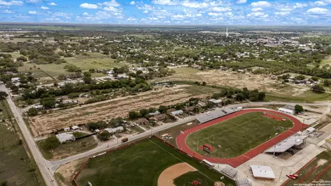 View/Area - tbd N Windy Knl, Devine, TX 78016 photo 6 of 10