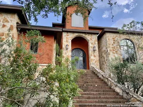 19940 Scenic Loop Rd, Helotes, TX 78023