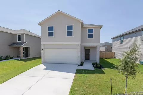 417 Panther Pass, Seguin, TX 78155