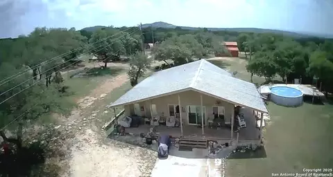 2485 Bump Gate, Pipe Creek, TX 78063
