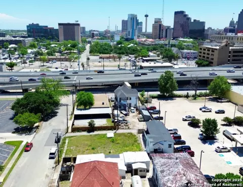 715 Baltimore, San Antonio, TX 78212