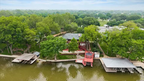 640 Woodlake, Mcqueeney, TX 78123