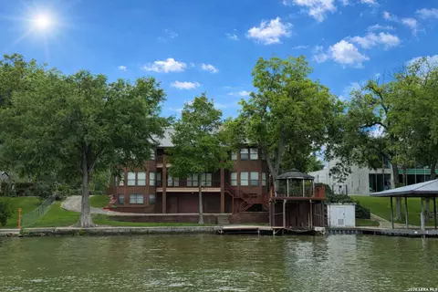 640 Woodlake, Mcqueeney, TX 78123
