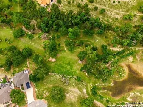 107 Nicholas Weeks, Blanco, TX 78606 photo 5