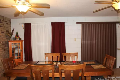 Dining - 102 Holman, Lake City, TX 78368 photo 5 of 6