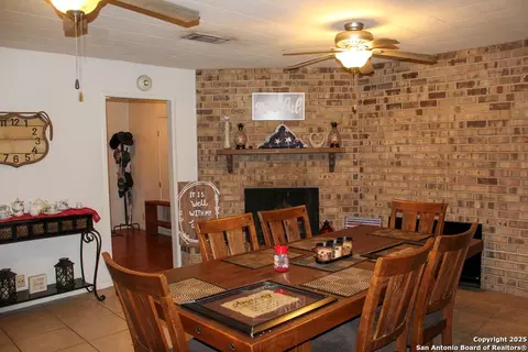 Dining - 102 Holman, Lake City, TX 78368 photo 3 of 6