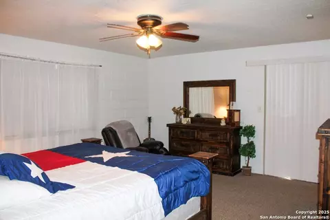 Bedroom - 102 Holman, Lake City, TX 78368 photo 4 of 5