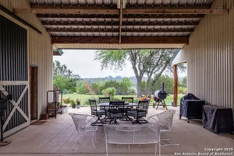 1897 Kyle Rnch, Bandera, TX 78003