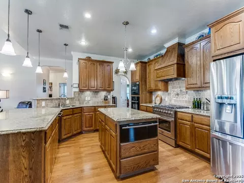 6840 S Loop 1604, Von Ormy, TX 78073 photo 13