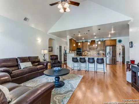6840 S Loop 1604, Von Ormy, TX 78073 photo 17