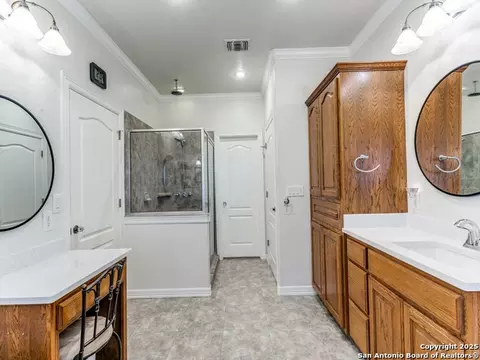 6840 S Loop 1604, Von Ormy, TX 78073 photo 23