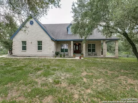 6840 S Loop 1604, Von Ormy, TX 78073 photo 2
