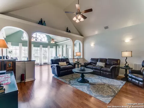 6840 S Loop 1604, Von Ormy, TX 78073 photo 18