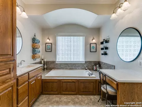 6840 S Loop 1604, Von Ormy, TX 78073 photo 22