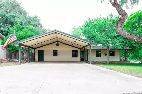 39 Oak, Brackettville, TX 78832