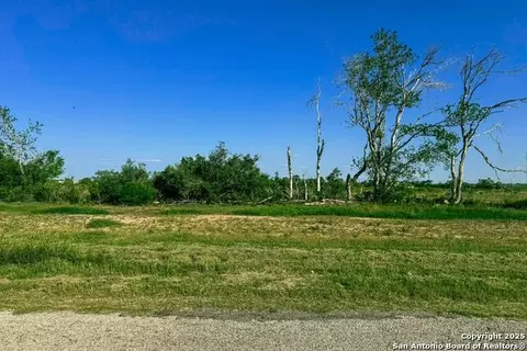 00 Cr 7714 #LOT 3, Devine, TX 78106 photo 4