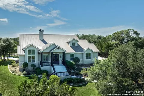 102 Summer Gln, Boerne, TX 78006