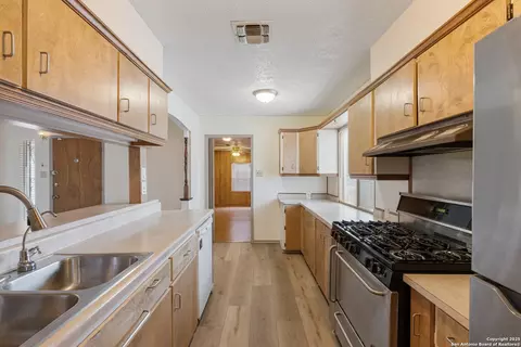 5111 Oldstead, San Antonio, TX 78228