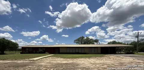 520 N 12th, Crystal City, TX 78839