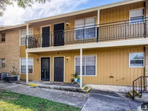 923 Vance Jackson #1210, San Antonio, TX 78201