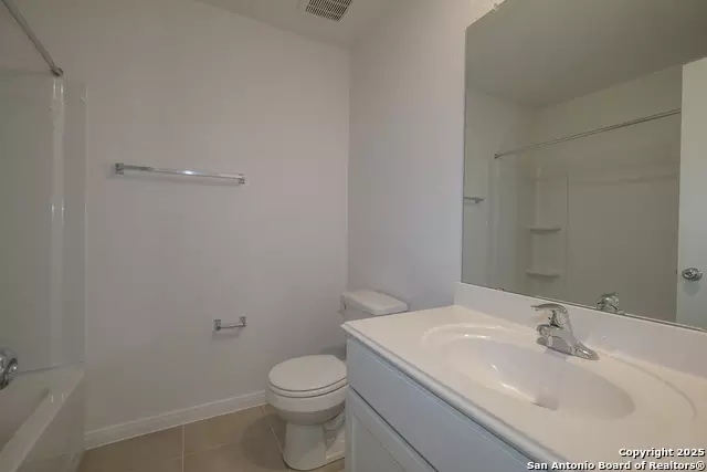 Bath - 5918 Cienna Cv, San Antonio, TX 78222 photo 3 of 4