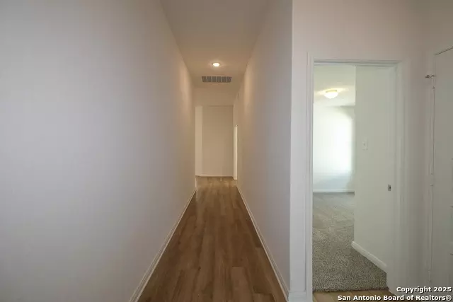 Entry Way - 5918 Cienna Cv, San Antonio, TX 78222 photo 5 of 5