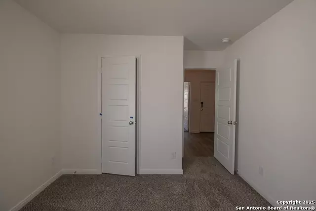 Bedroom - 5918 Cienna Cv, San Antonio, TX 78222 photo 7 of 9