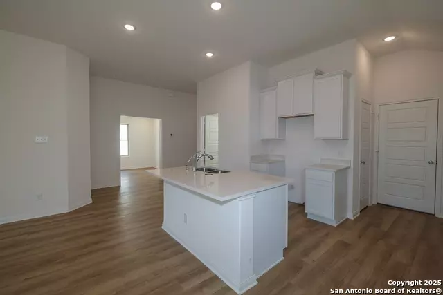 Other - 5918 Cienna Cv, San Antonio, TX 78222 photo 3 of 12