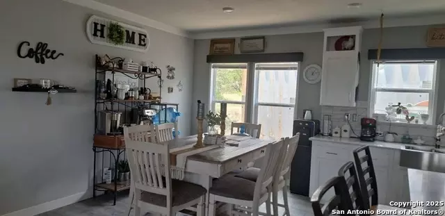  12934 Park Rd 37, Lakehills, TX 78063 photo 13