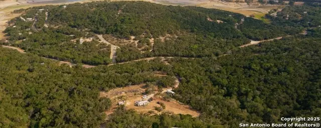  12934 Park Rd 37, Lakehills, TX 78063 photo 8