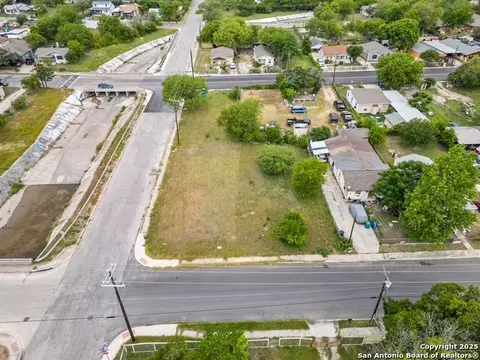 607 San Eduardo, San Antonio, TX 78228