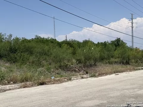 205 Jenull Ave, San Antonio, TX 78202 photo 4