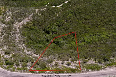 59 Private Road 1717, Mico, TX 78056