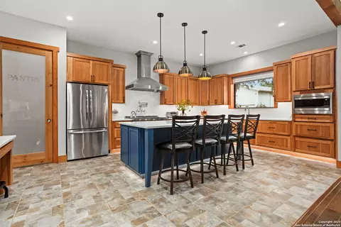 1133 Horseshoe Fls, Bandera, TX 78003