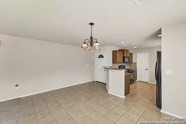 Dining - 11219 Five Iron, San Antonio, TX 78221 photo 1 of 1