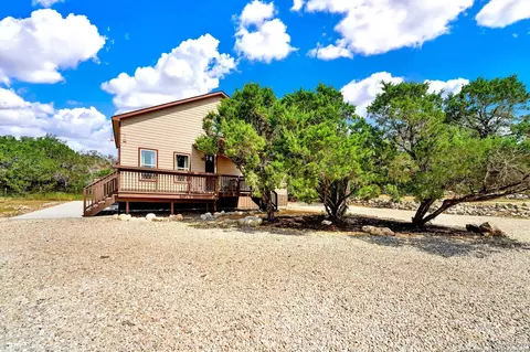 3363 English Xing, Bandera, TX 78003