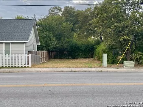 423 N Hackberry St, San Antonio, TX 78202