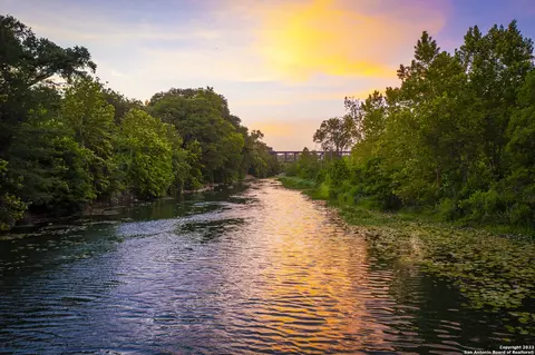 1270 Ervendberg, New Braunfels, TX 78130