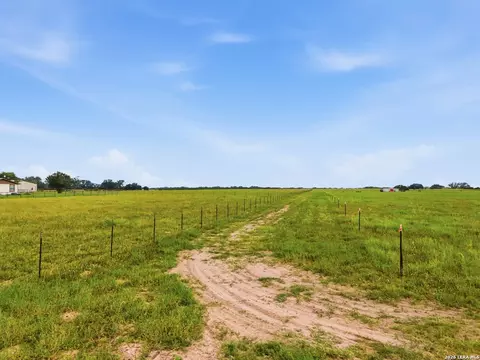 tbd Cr 777, Devine, TX 78016 photo 2