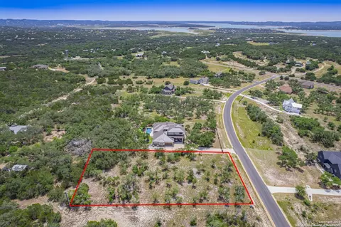1552 Lake Ridge Blvd, Canyon Lake, TX 78133