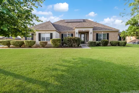 364 Stone Trl, Castroville, TX 78009