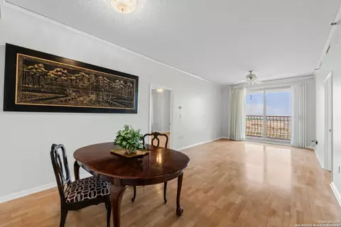 1 Towers Park Ln #1108, San Antonio, TX 78209
